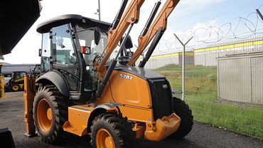 Case 570T