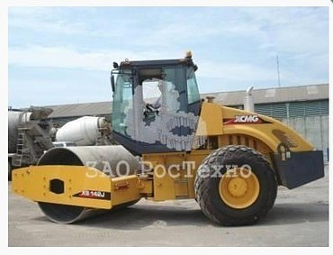 XCMG XS140 грунтовый