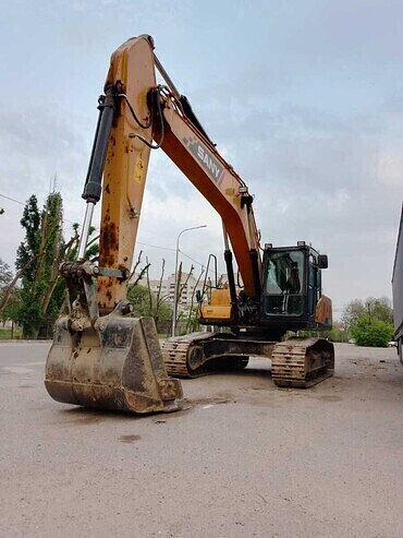 Копка котлованов, траншей. Планировка
