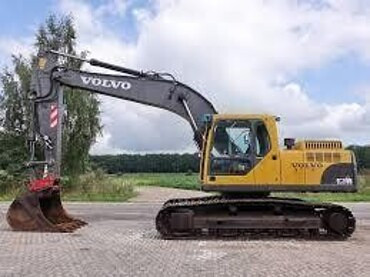 VOLVO EC 210