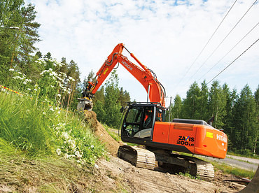 HITACHI ZX200