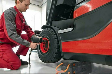 Ремонт вилочных погрузчиков, штабелёров и другой складской техники