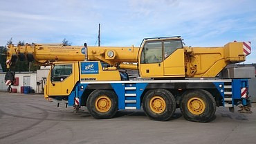 LIEBHERR 1045/1