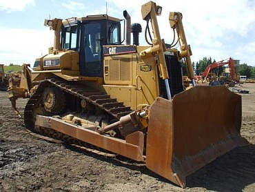Caterpillar D7R
