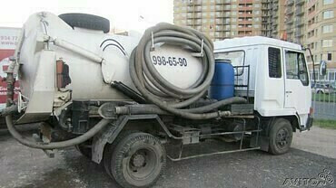 Вакуумная откачка грязной воды и отходов