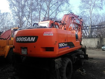DOOSAN 180w-v