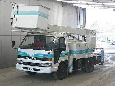 ISUZU