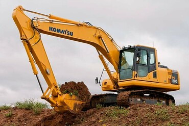 Komatsu pc200-8