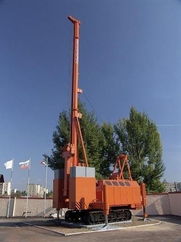 Сваивдавливающая установка СВУ-b-6