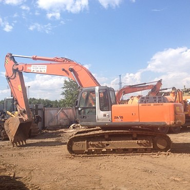 Hitachi ZX330