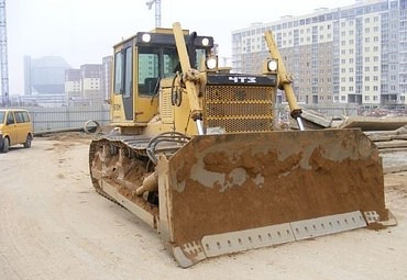ЧТЗ, Komatsu, SHANTUI