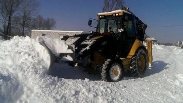 Уборка снега техникой