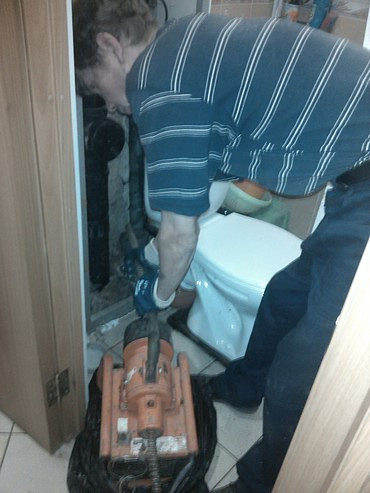 Прочистка засоров канализации и выкачивание