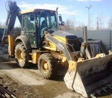 JOHN DEERE 325 J