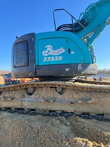 Kobelco  SK235SR