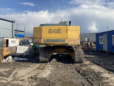 Liebherr R 942 HDsl