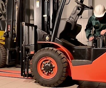 Ремонт вилочных погрузчиков, подъемников, штабелеров. Выездной сервис.