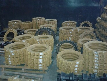 Ходовая часть для экскаваторов строительных и техники и оборудование