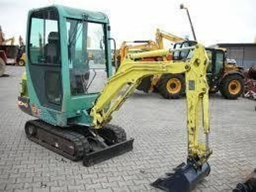 YANMAR B37