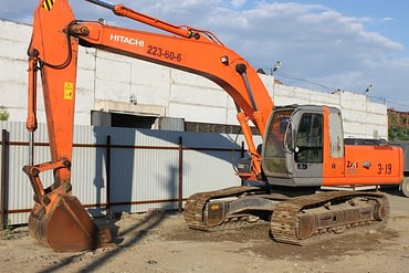 HITACHI ZX270
