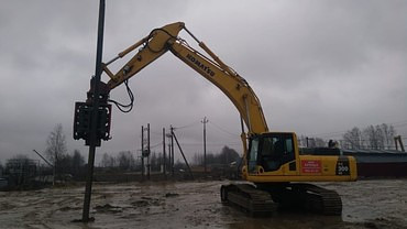 Komatsu PC300