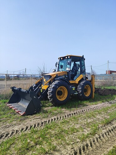 JCB 4CX