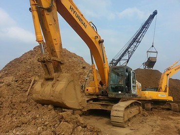 HYUNDAI R360LC-7A