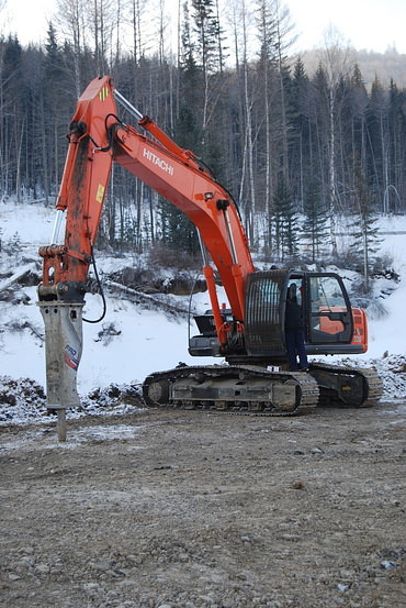 Hitachi ZX330