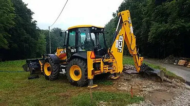 JCB 4CX