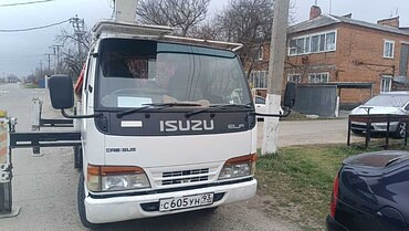 Isuzu