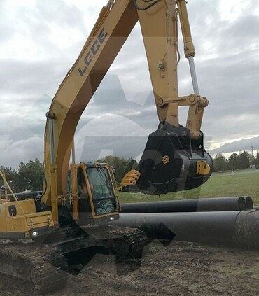 Навесное оборудование и запчасти для спецтехники