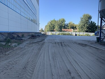 Стоянка грузовиков и техники