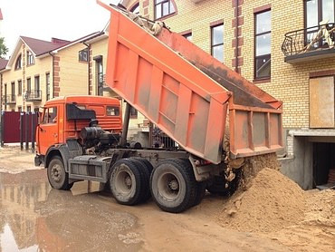 Транспортировка песка