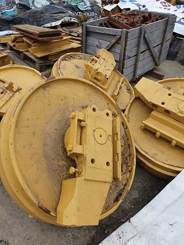 Ходовая часть для трубоукладчиков