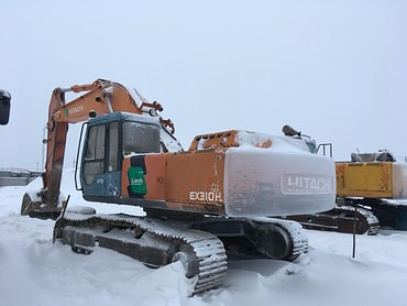 HITACHI 320