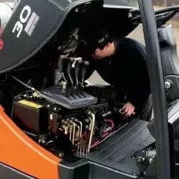 Ремонт вилочных погрузчиков и другой складской техники 