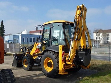 Выполним земляные работы: копка, рытье, бурение