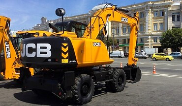 JCB 160W