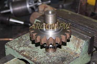 Быстросъёмные механизмы и втулки и пальцы для автобусов