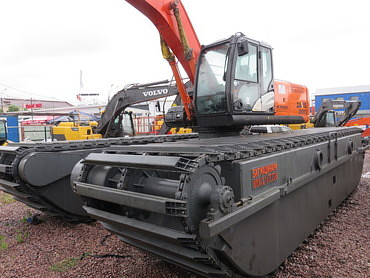 HITACHI ZX200