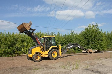 JCB 3 CX, New Holland B115B