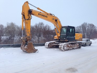 Hyundai R210