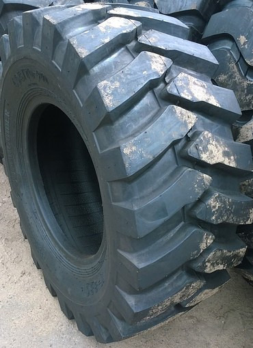 Шины 405/70-20 для экскаваторов-погрузчиков XCMG, Komatsu, JCB и других