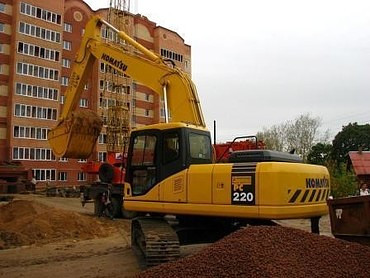 KOMATSU 220-7