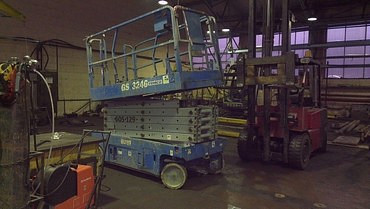 Мы ремонтируем подъёмники самоходные