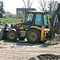 JCB 4CX, VOLVO BL71B.