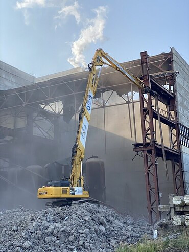 Демонтаж зданий, сооружений, металлоконструкций