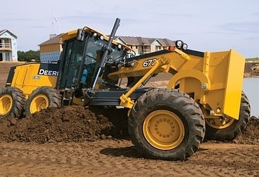 John Deere 672G