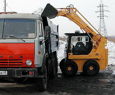 Уборка снега техникой