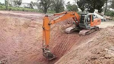 CAT, Hitachi, Hyundai